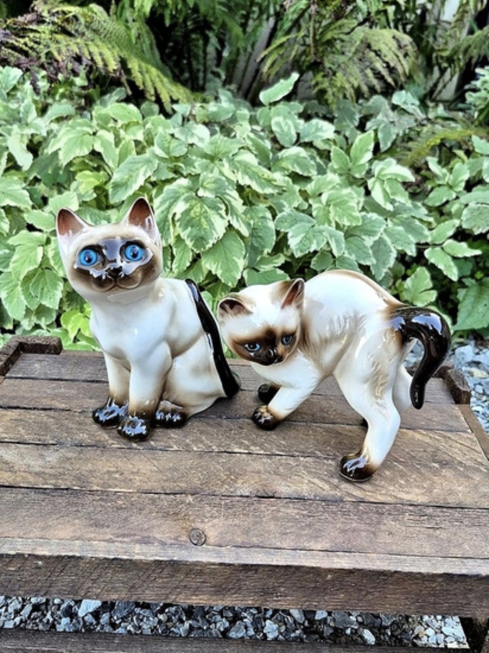 Vintage 1970s Siamese Cat Figurines Set of 2, MCM Ceramic Seal Point Kitten